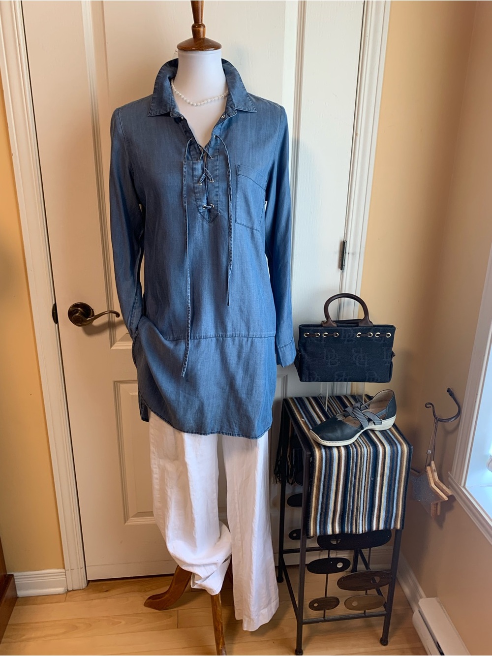 NWT Tommy Bahama Lace-Up  chambray tunic shirt